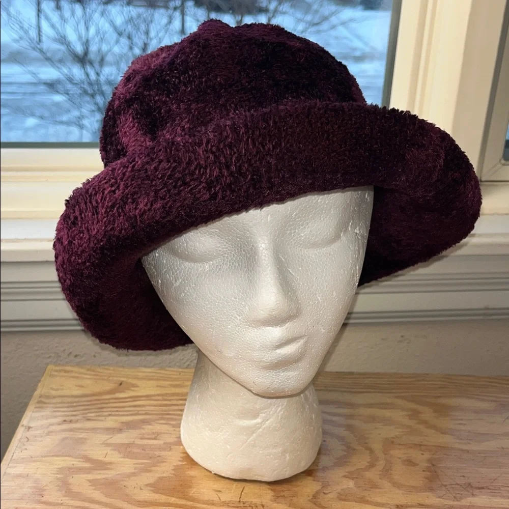 Liz‎ Claiborne Deep Burgundy Purple Women's Velour Bucket Hat